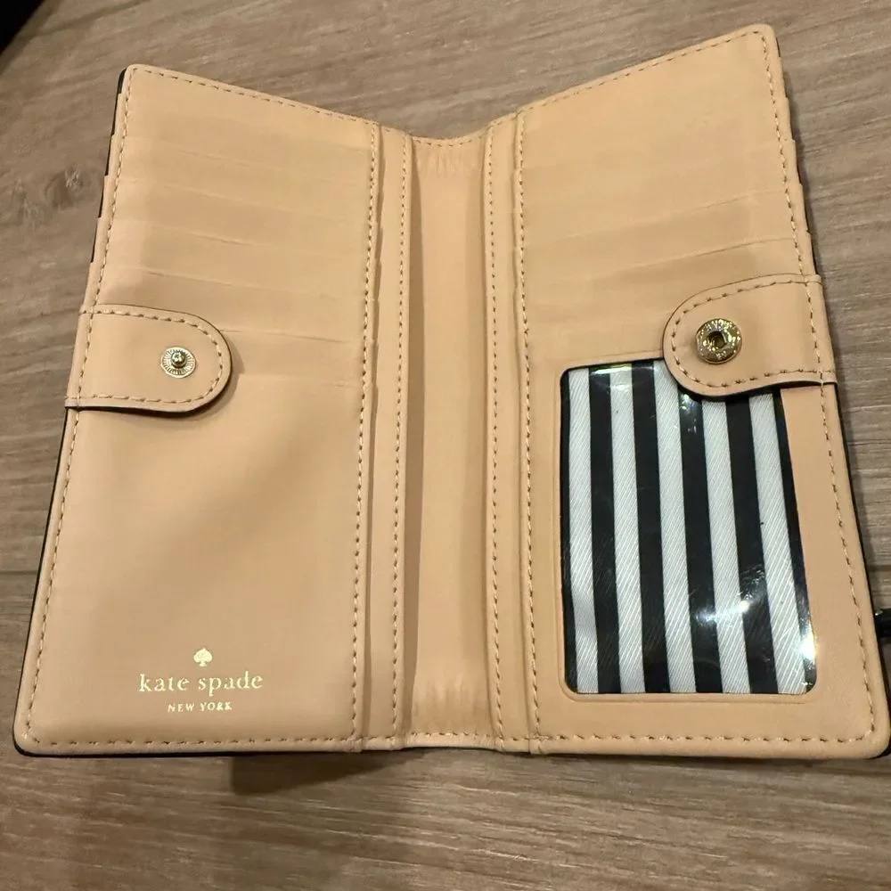 Kate Spade Tan and Black Wallet